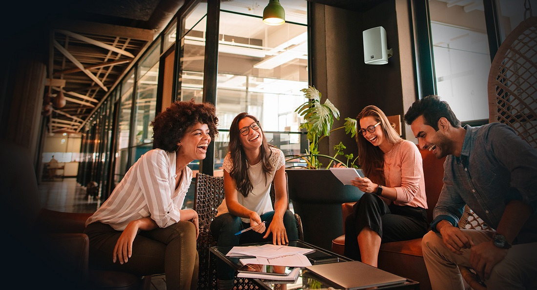 WiiM Amp & Magnat Symbol X130 Vita Utomhushögtalare Stereopaket